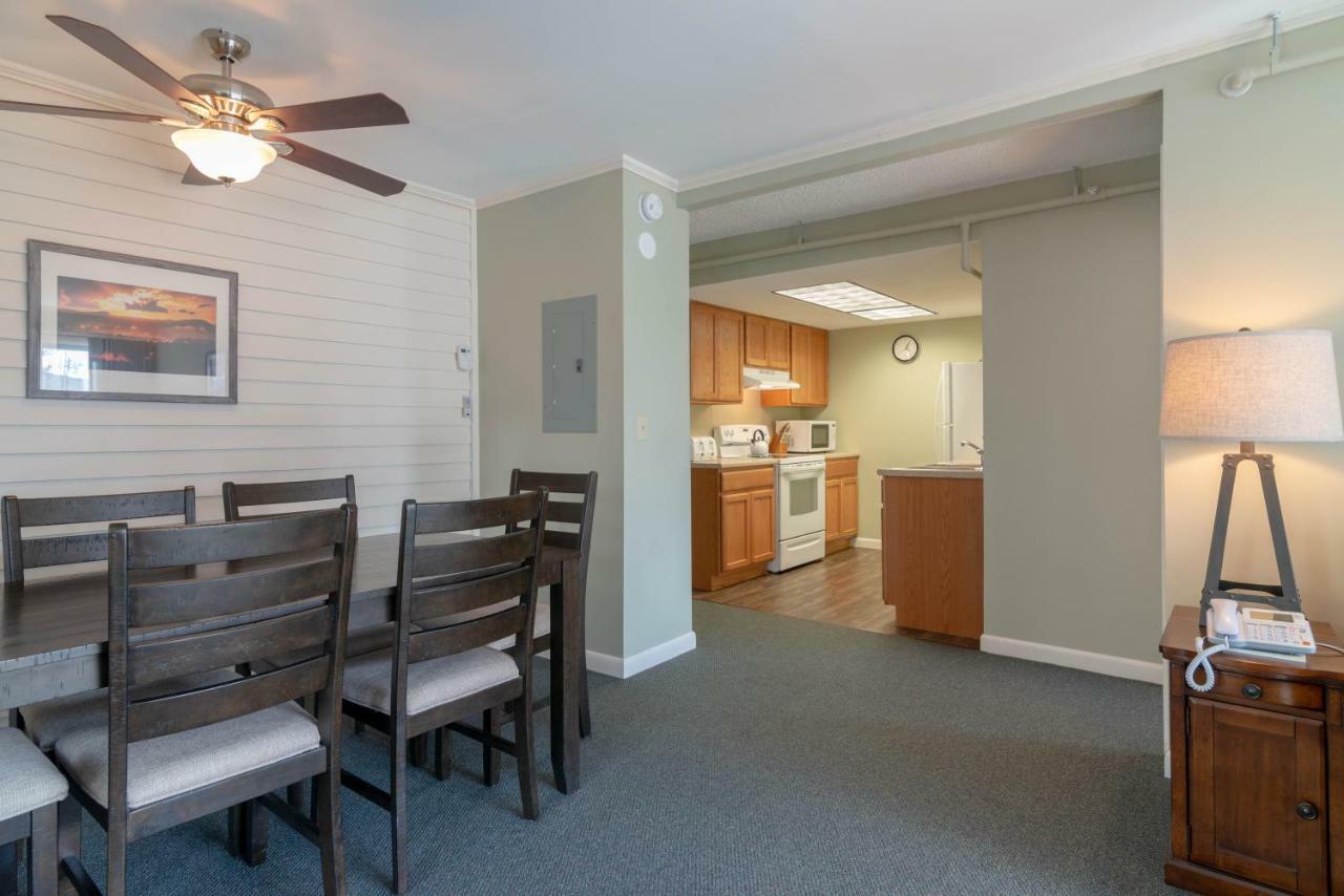 Condos At Mountainside Resort Стоу Экстерьер фото
